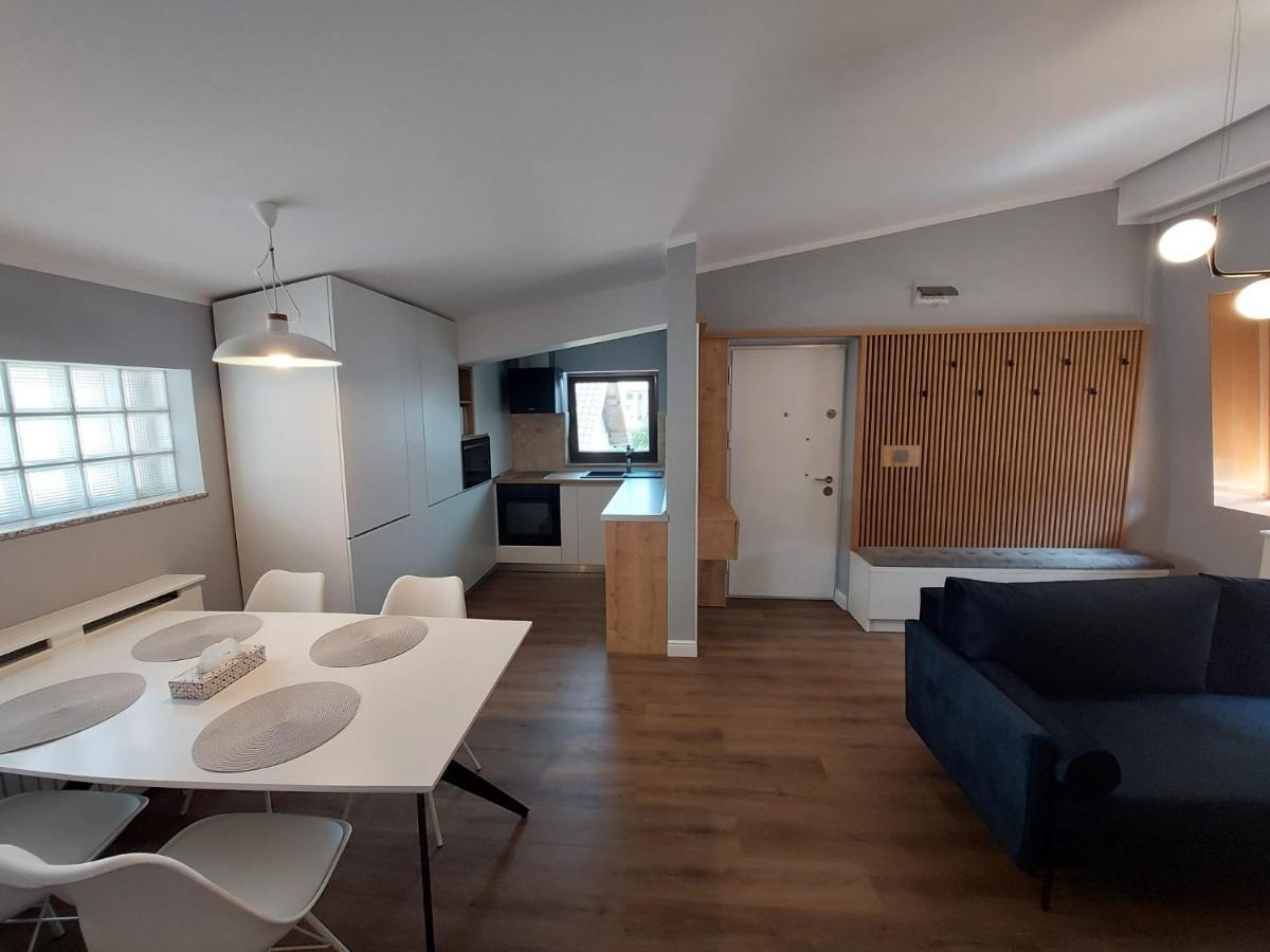 Lovely Apartment Ioana Târgu Neamț Buitenkant foto